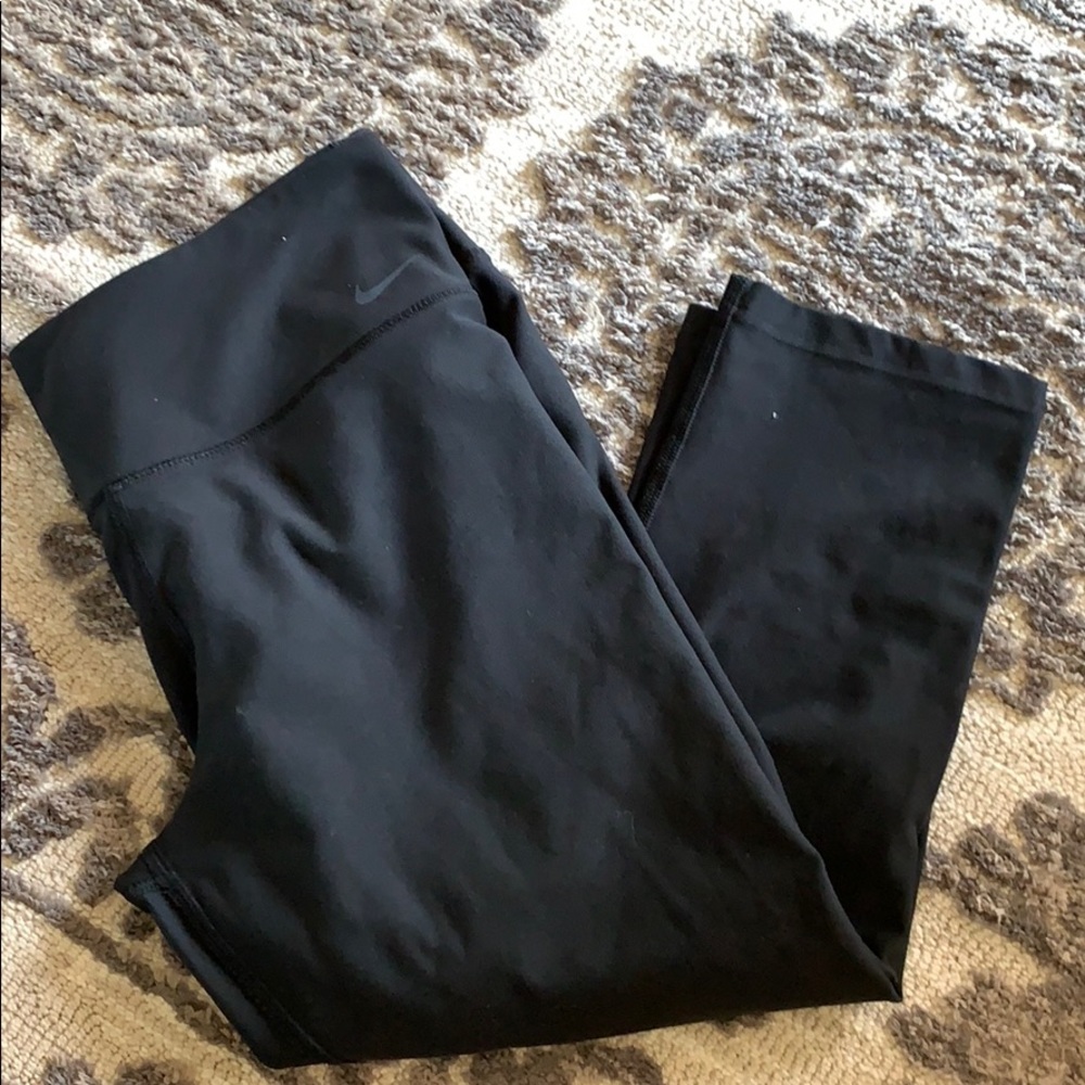 Nike Crop Legging, Size L